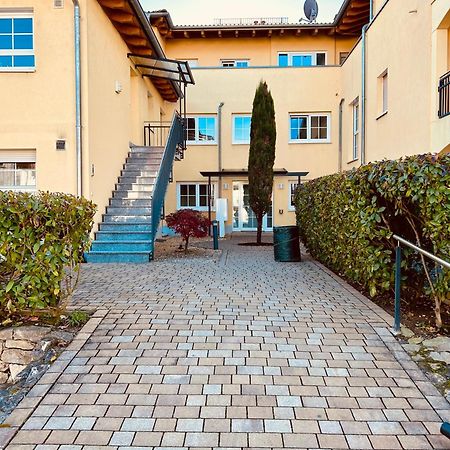 Apartments Maxim روست المظهر الخارجي الصورة