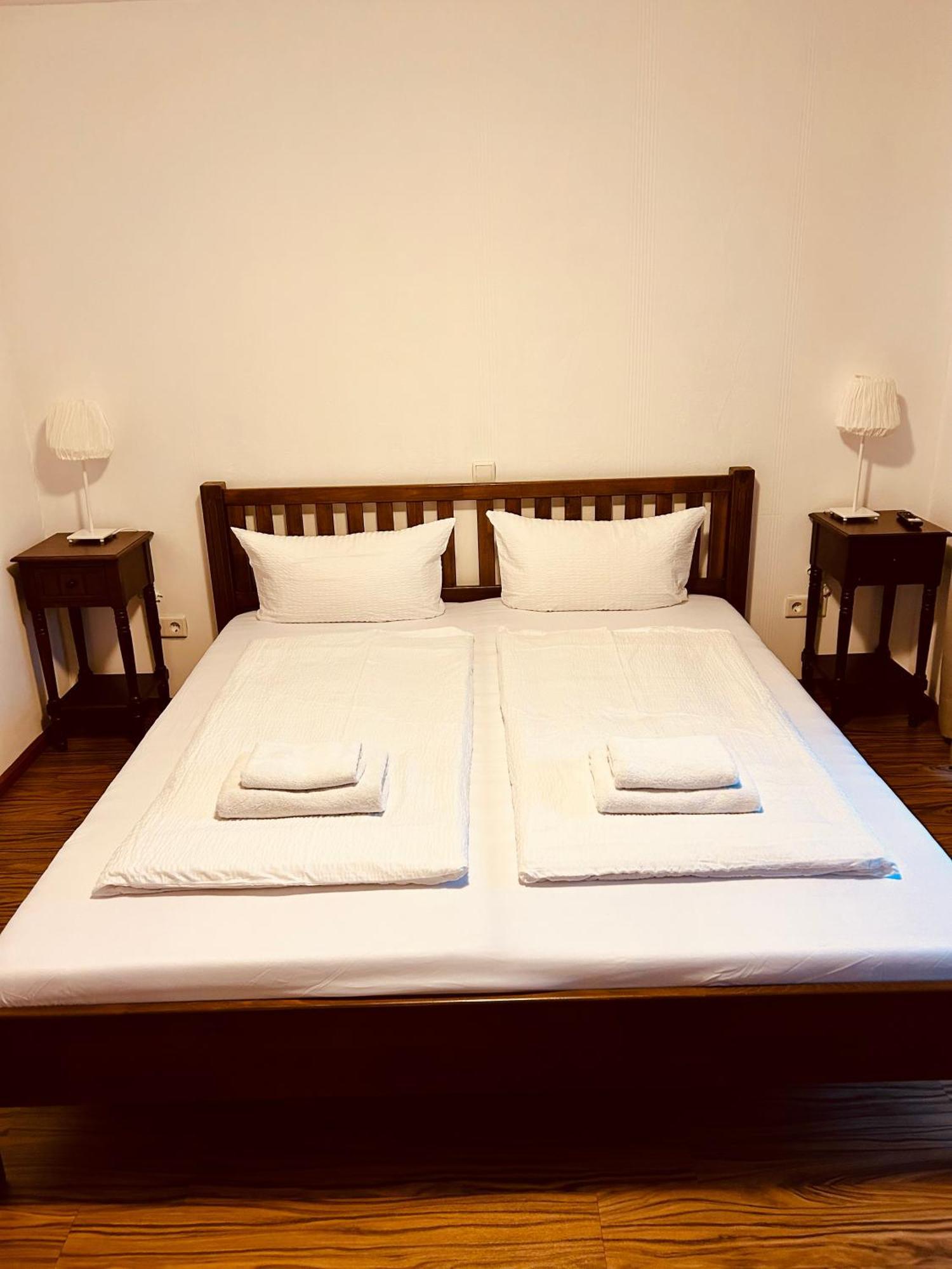 Apartments Maxim روست المظهر الخارجي الصورة
