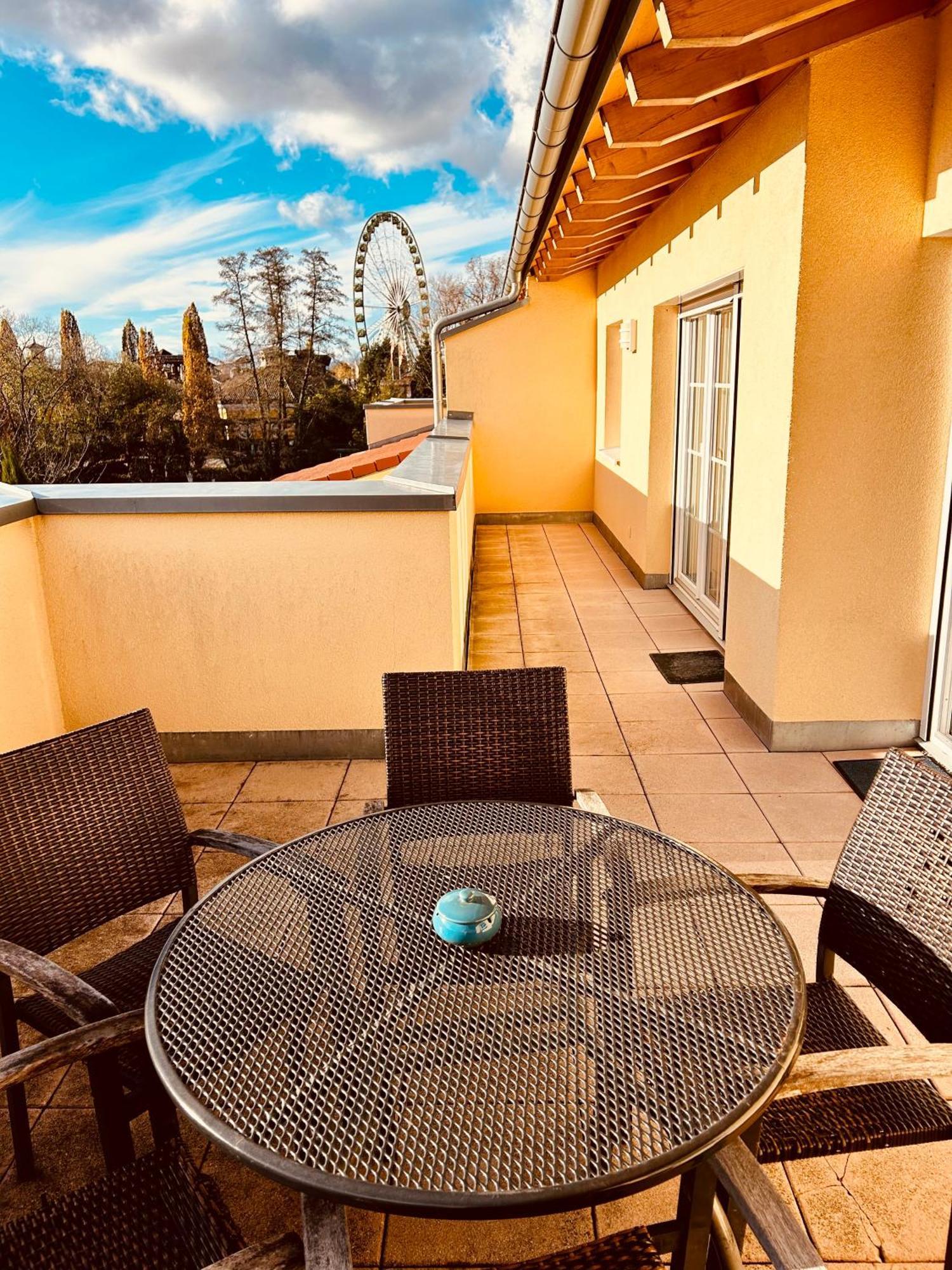 Apartments Maxim روست المظهر الخارجي الصورة
